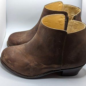 Adalante Granada boots, size 8EE
